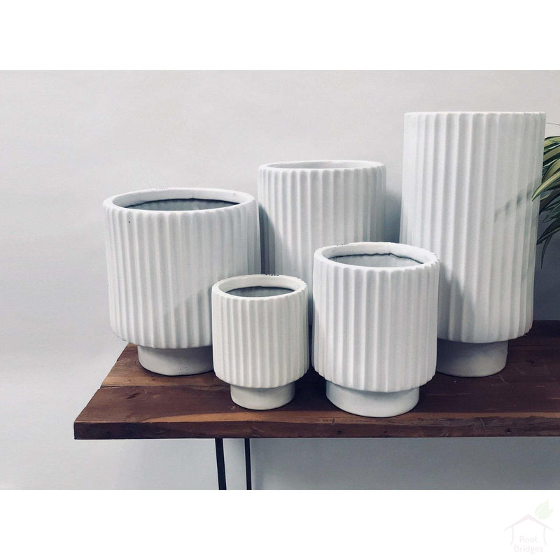 Pots 5.9"-9.8" Dark Affinity Ceramic Pots